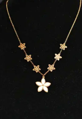 Collier fleur