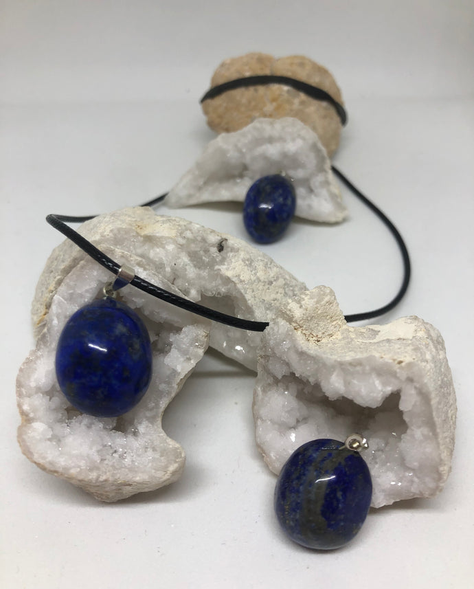 Pendentif Lapis lazuli AA avec son cordon