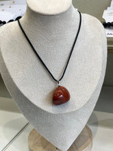 Charger l'image dans la galerie, Pendentif Jaspe rouge A