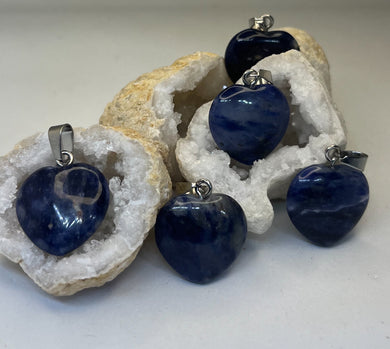 Pendentif coeur Sodalite  A 20 mm + cordon