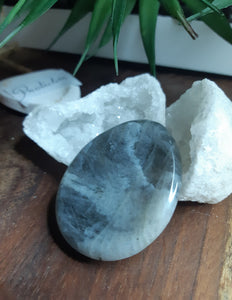 Galet anti stress Labradorite A